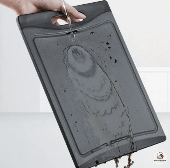Planche à découper en plastique
