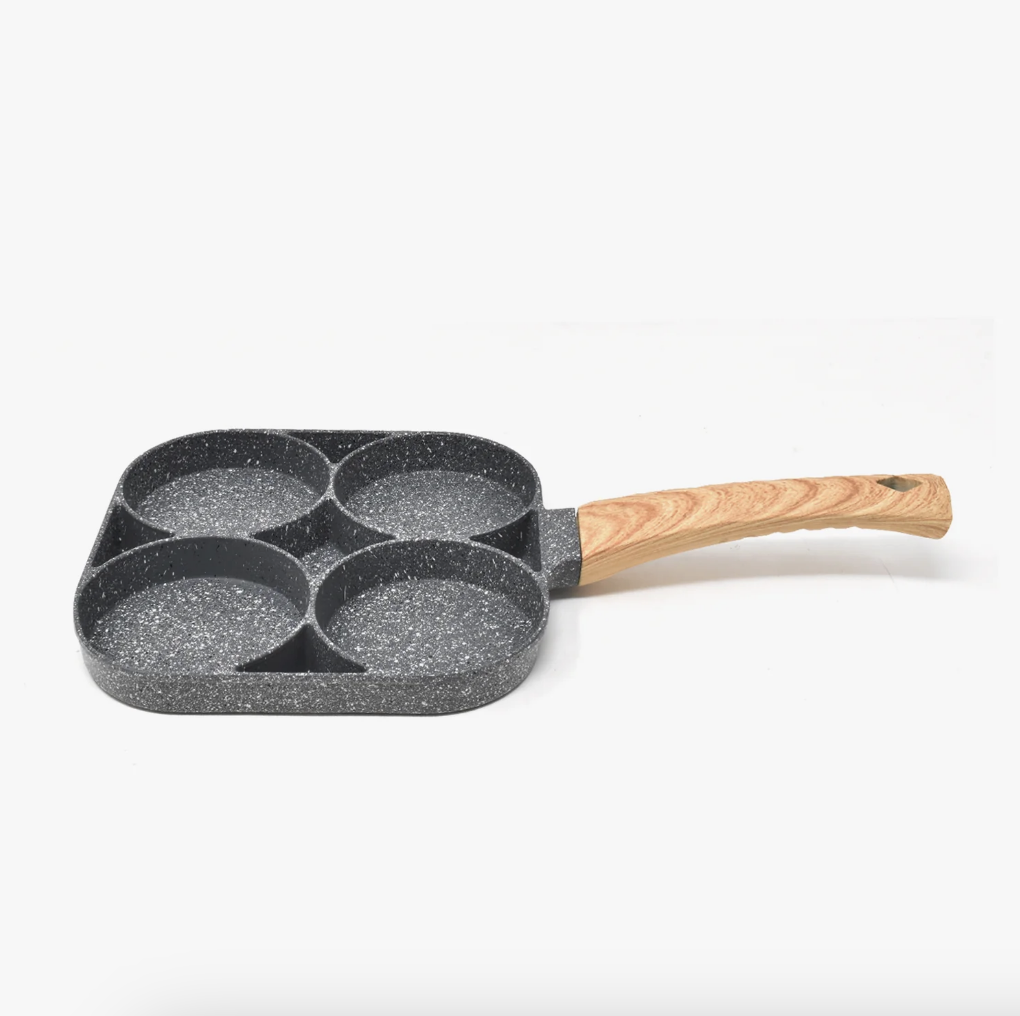 Poêle à Œufs à 4 compartiments