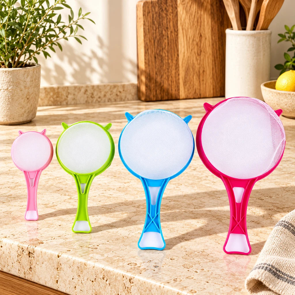 Fine plastic strainers ( set of 4)